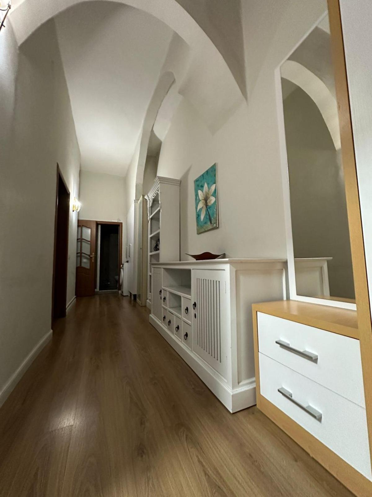 Kelly'S Cozy Hideaway - Central Tirana Exterior foto