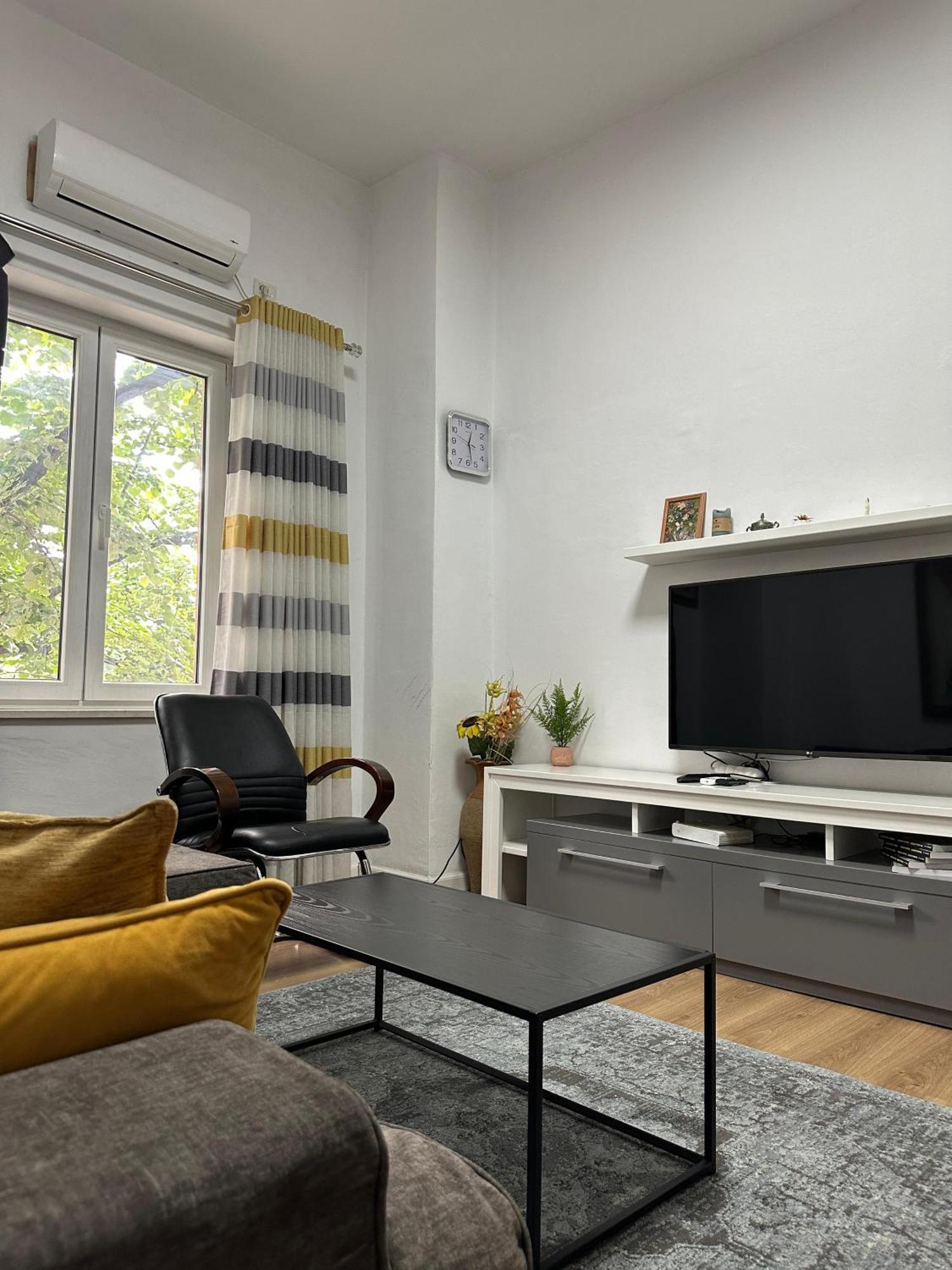 Kelly'S Cozy Hideaway - Central Tirana Exterior foto